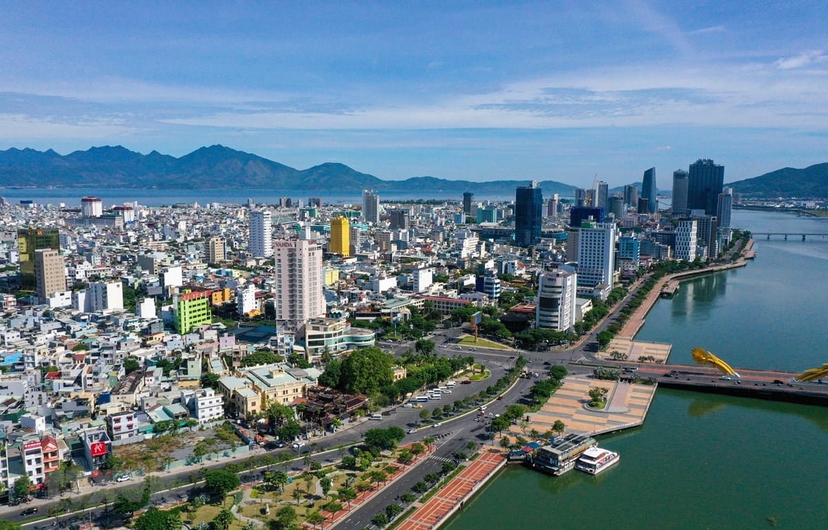 Toàn cảnh thành phố Đà Nẵng nhìn từ trên cao – Vẻ đẹp hiện đại bên dòng sông Hàn