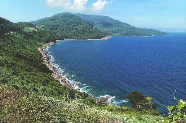 Chiêm Ngưỡng Vẻ Đẹp Hoang Sơ Của Bán Đảo Sơn Trà Nhìn Từ Cung Đường Ven Biển